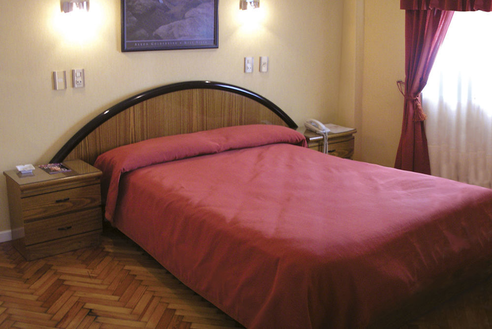 בואנוס איירס Ayacucho Palace Hotel מראה חיצוני תמונה